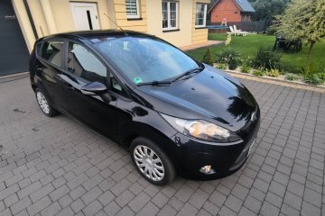 Benzyna, 82KM, klima,.grzane fotele i szyba